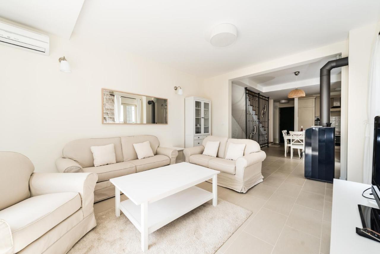 Villa Lavender House With Shared Pool Herceg Novi Exterior foto